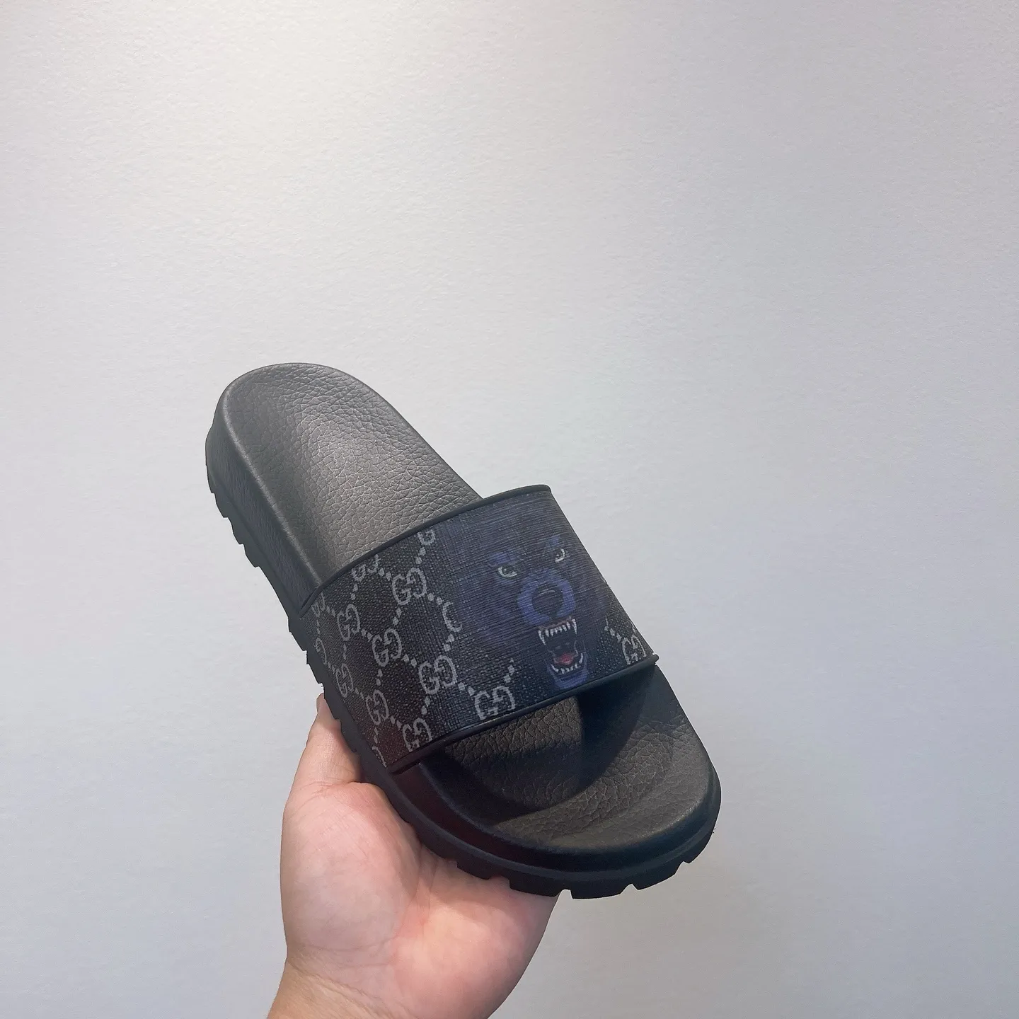 Men's Men's Shoes 130🐮🐮Gucci Gucci Slippers Gucci 2024 latest beach sandals slippers Original molding double G LOGO Original molding consistent Outsole: Men's Men's Shoes u double-layer outsole Size: 35-46